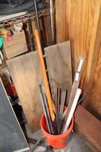 lot 660 image: Steel Pipe and Rebar Hickey