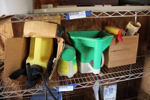 lot 665 image: Yard Spreaders, Sprayers and Metal Spikes
