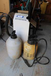 lot 678 image: Yard Sprayers