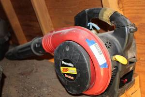 lot 684 image: HomeLite Vac Attack Zip Start