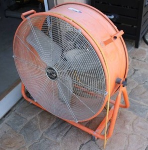lot 487 image: Hampton Bay Rolling Floor Fan