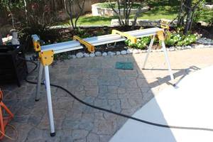 lot 499 image: Dewalt Miter Saw Stand DW723