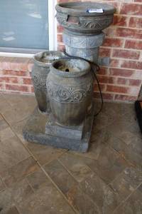 lot 452 image: Patio 3-Pot Fountain