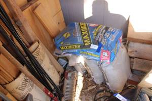 lot 691 image: Maximizer Concrete Mix