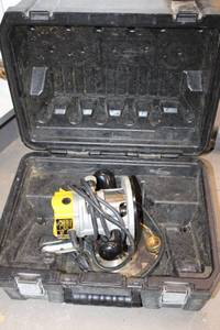 lot 590 image: DeWalt Case with Router
