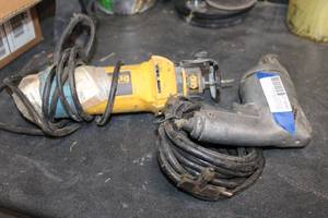lot 599 image: Black & Decker 14 Holgun, and DeWalt DW660 Cut-Out Tool