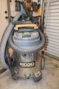 lot 614 image: Ridgid Shop Vac 6.5 HP 16 Gal