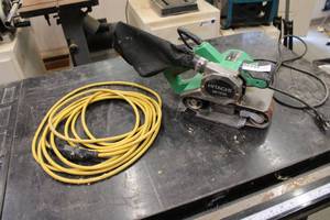 lot 607 image: Hitachi SB-75B 3 Belt Sander