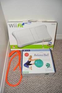 lot 59 image: Wii Fit Board, Balance Ball and Stretch Cord