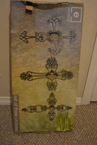 lot 60 image: Set of 3 Wire Crosses (Still in Box) by Elements