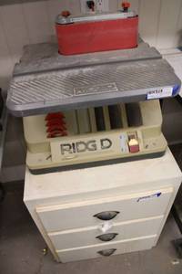 lot 521 image: Ridgid Belt Sander Plus Cart