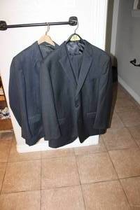 lot 719 image: Mens Suits Jones New York and Christian Dior