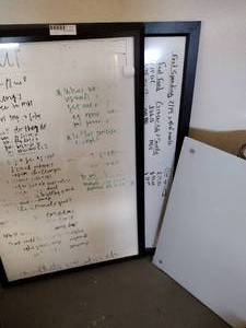 lot 400 image: White Boards - 2x4