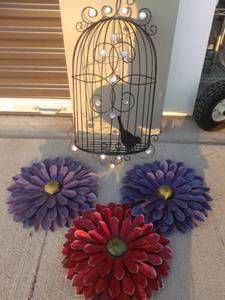 lot 36 image: Metal Home Decor