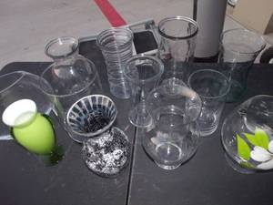 lot 39 image: Generous Lot of Vases