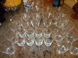 lot 50 image: Very Generous Clear Glass Lot