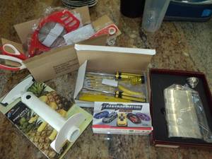 lot 60 image: NIB Items, Perfect for Gifts Pineapple Slicer, Flask, Screwdriver Set, Apple Slicer and Sissors&nbsp