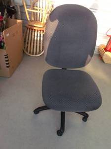 lot 94 image: Office Chair, Everything Works