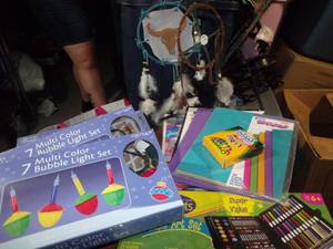 lot 112 image: Mixed Lot, Kids Art Set, Bubble lights still in Boxes and Dream Catchers