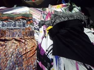 lot 127 image: Womans skirts in colors and styles as shown Sizes XL (1416) Possibly some XXL
