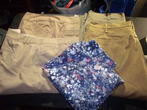 lot 130 image: Selection of Womens Pants Lane Bryant, Levis, Lee Sizes 18-22