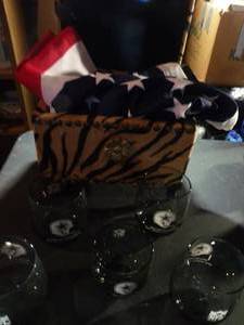 lot 140 image: Dallas Cowboys Smoke Colored Glasses, Vintage Lepard style small Footstool and USA flag