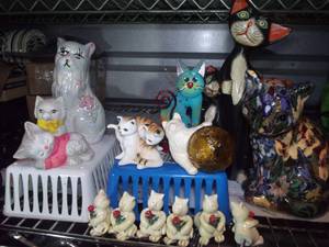 lot 155 image: Purrrfect Lot of Cats
