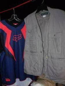 lot 175 image: Mens Multi Pocketed Vest and Fox racing Shirt
