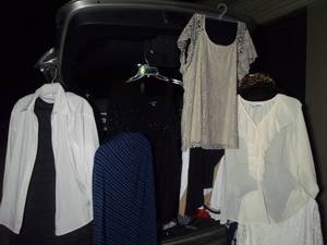 lot 197 image: Womens Clothing LG-XL as pictured