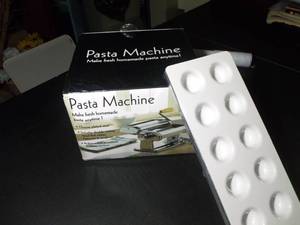 lot 264 image: Pasta Machine and Ravioli holder