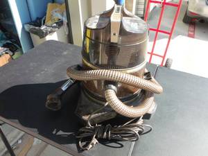 lot 268 image: Rainbow Vacuum for Parts