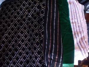 lot 324 image: Yards of Material in colors and styles as shown