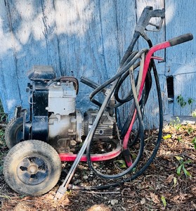 lot 31 image: Portable Pressure Washer W Gas Engine