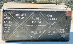lot 86 image: Vintage Guided Tank Missile Hard Storage Case