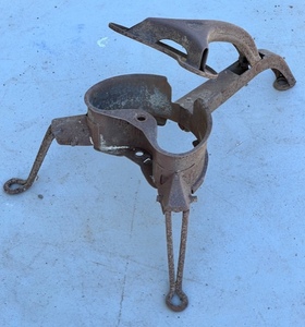 lot 89 image: Vintage Moulinex Mouli-Jolienne SlicerShredderGrater