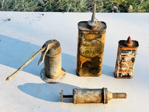 lot 98 image: Vintage Oil Squirter, Grease Gun, No. 857 Oil Can, &amp Marvel Lubricating Oil