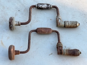 lot 106 image: Two Vintage Ratcheting Hand Drills