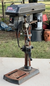 lot 115 image: Craftsman 10 inch Drill Press