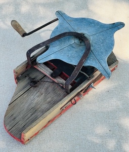 lot 137 image: Antique Hand-Cranked Seed Spreader