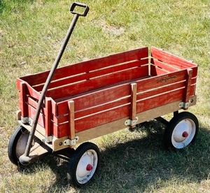 lot 148 image: Vintage Radio Flyer Town &amp Country Wagon