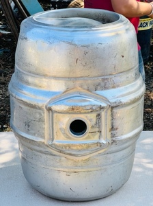 lot 166 image: Bestco Aluminum Beer Keg