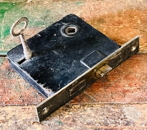 lot 180 image: Antique Door Locking Mechanism W Skeleton Key Included