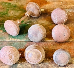 lot 186 image: Eight Antique Door Knobs