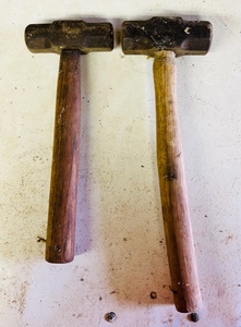 lot 215 image: Two Vintage Sledgehammers&nbsp