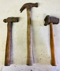 lot 219 image: Vintage Extra-Long Claw Hammer, Ball Peen Hammer, &amp Unidentified Hammer