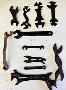 lot 225 image: Antique Specialty Tools &amp Wrenches