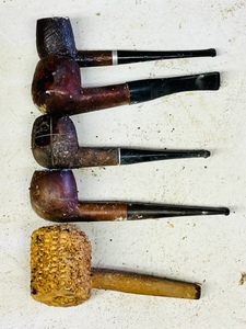 lot 262 image: Lot of Five Vintage Pipes