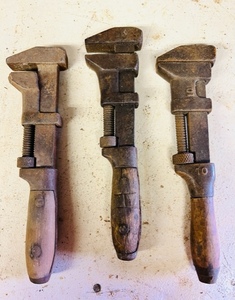 lot 269 image: Three Antique Pipe Wrenches - Including Pexto &amp Stronghold