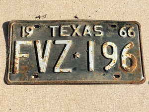 lot 286 image: Vintage 1966 Texas License Plate
