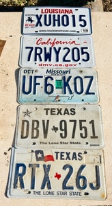 lot 297 image: Lot Of Five Assorted Vintage State License Plates
